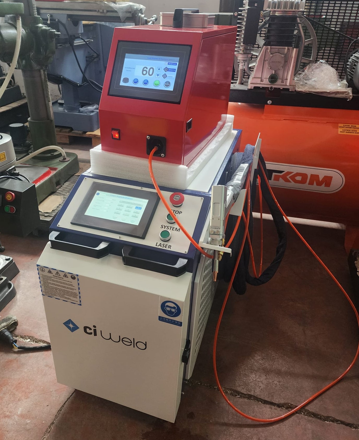 LAZER KAYNAK MAKİNASI (1500kW)